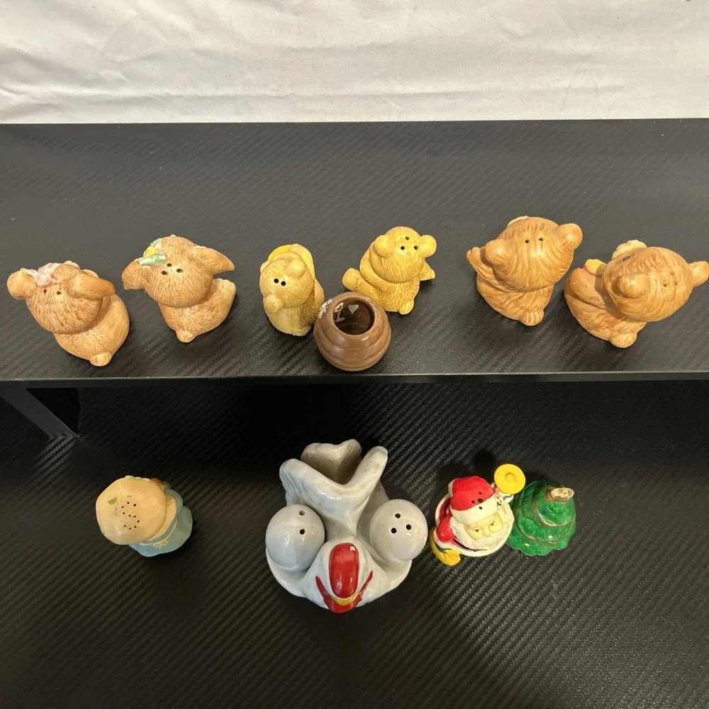 Vintage & Collectible Salt and Pepper Shakers - Lot of 5- 1 Single